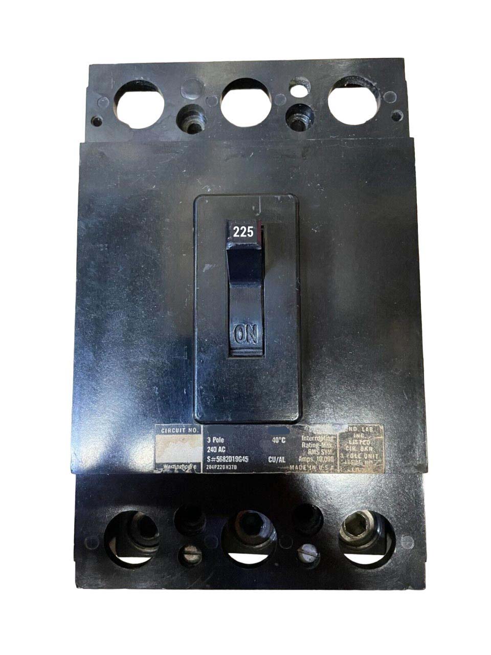 CAH3225 - Eaton
- Molded Case