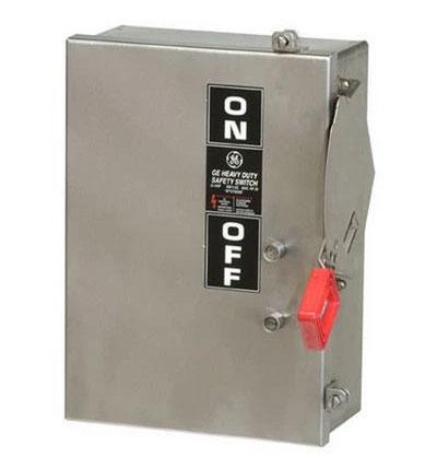 TH3361SS - General Electric 30 Amp 3 Pole 600 Volt Circuit Breaker Disconnect and Safety Switches