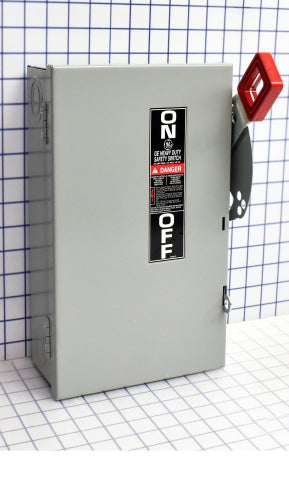 TH3361 - GE 30 Amp 3 Pole 600 Volt Disconnect and Safety Switch